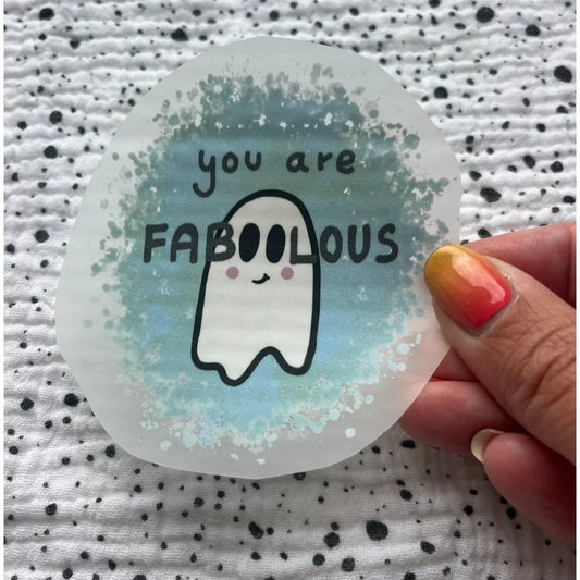 Bügelbild FaBOOlous – kleiner Geist mit Schriftzug „you are FaBOOlous“ auf türkisem Hintergrund