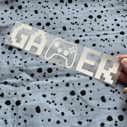 Bügelbild GAMER klein in Weiß für dunkle Textilien