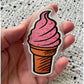 Bügelbild Softeis Mini – kleines rosa Softeis in der Waffel, in der Hand gehalten