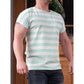 Mann im Family Shirt Herren mit mint-weißen Streifen und Brusttasche, Seitenansicht