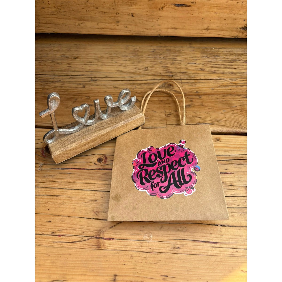 Freebie Plotterdatei Love and Respect for All – geplottetes Beispiel 9