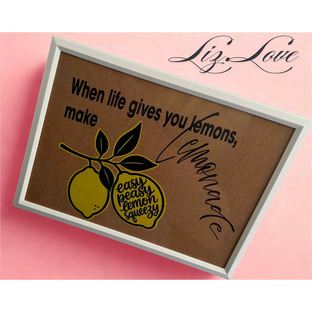 Serviertablett mit Zitronenmotiv und dem Spruch When life gives you lemons, make Lemonade