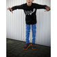 Plotterdatei Spooky Ghosts – schwarzes Langarmshirt am Jungen mit weißem BOO-Schriftzug im Drip-Look und Geist
