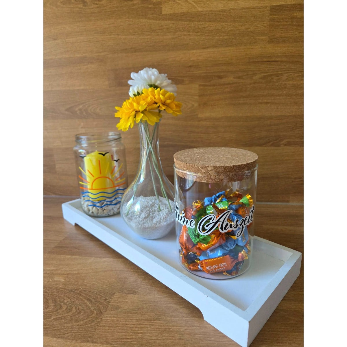 Deko-Tablett mit Vorratsglas und Plotterdatei „Kleine Auszeit" sowie Sonnen-Windlicht