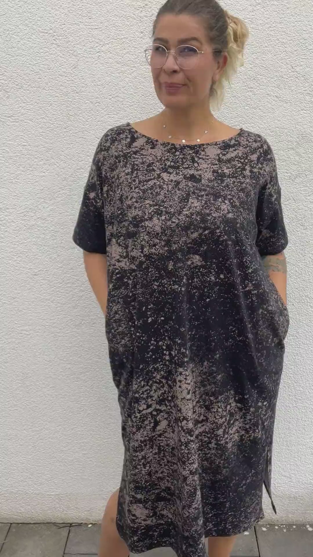 Cut Out Kleid ohne Cut-out, verlängert und mit Taschen genäht im Video