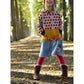Lottchen Kinder als Hoodiekleid: Oberteil aus Apfelsweat, senfgelbe Kängurutasche mit LOVE-Applikation und Rockteil aus hellem Jeansjersey mit Apfel-Applikation