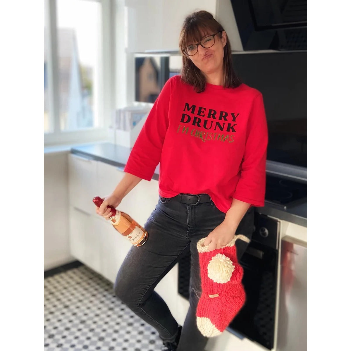 Miss Lottchen – knallrotes Shirt mit weihnachtlichem Spruch-Print und 3/4-Ärmeln, rund gesäumt