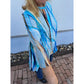 Schößchenshirt Emmelie – blaues Shirt mit abstraktem Aquarell-Muster in Blau- und Brauntönen, Detailansicht des 3/4-Ärmels mit eingearbeitetem Schlitz