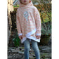 Shabby Asymmetrie Hoodie aus apricot-weiß gestreiftem Sweat mit weißem Bündchen und weißem Lagensaum, Kapuze, Langarm, oversized