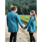 Shabby Asymmetrie Hoodie in Petrol-Melange, Rückansicht im Partnerlook Damen und Kind, gemustertes Saumband, Langarm