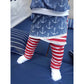 Schnittmuster Shabby Skirt Kids – jeansblauer Ankersweat im asymmetrischen Lagenlook mit weißer Häkelborte am Saum, kombiniert mit rot-weiß geringelten Leggings, Rückansicht